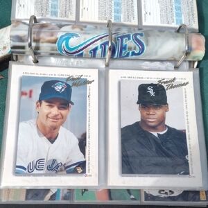 1994 o pee chee Baseball Card Binder withInsert Oversized Player Cards(1-25)